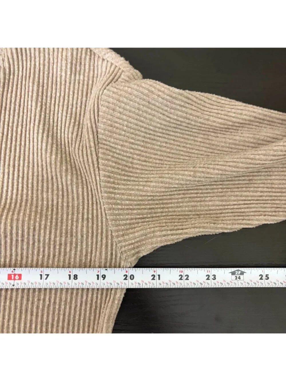 Alo Yoga Muse Ribbed V-Neck Pullover